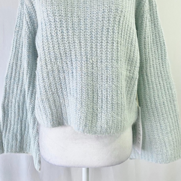 New Lumiere Bell Sleeve Boat Neck Soft Knit Sweater Light Blue Size Large - Picture 5 of 14